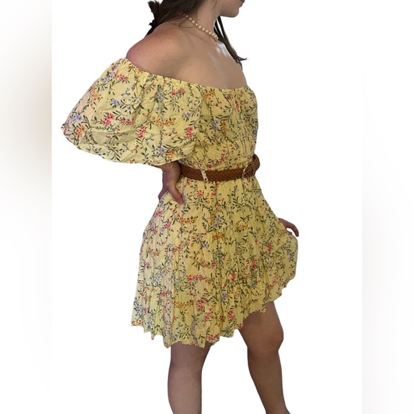 **🌼 NEW 5th & Love Yellow Floral Boho Baby Doll Mini Dress w/ Belt 🌼** - Picture 9 of 11